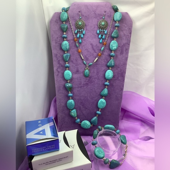 🎄🎄Avon Turquoise  Earrings and Fiji Bliss 2013 Necklace and Bracelet - Picture 3 of 5